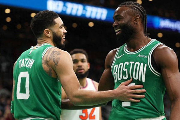 NBA东部格局洗牌：传统强队落势 <a href=/lanqiubs/heat/ target=_blank class=infotextkey>热火</a>异军突起