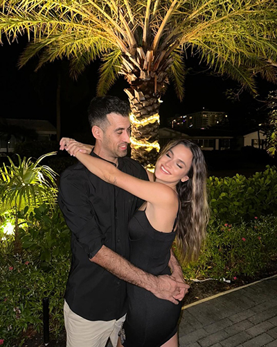 布斯克茨退役回归家庭：去年浪漫求婚，妻子还是安东内拉闺蜜