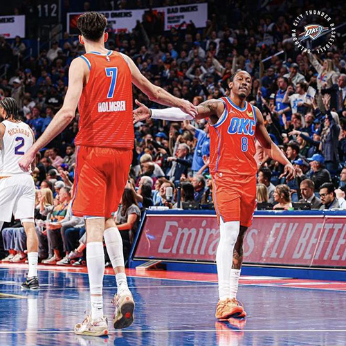 雷霆49分血洗<a href=/lanqiubs/suns/ target=_blank class=infotextkey>太阳</a>+手握多签，霍姆格伦成顶级内线